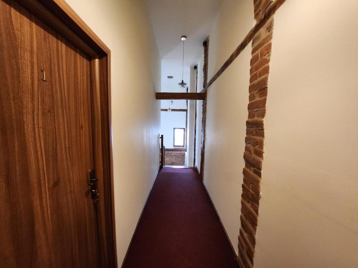 Antique Aparthotel Alba Iulia Dış mekan fotoğraf