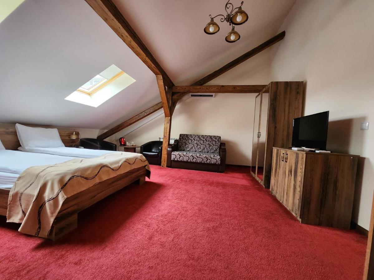 Antique Aparthotel Alba Iulia Dış mekan fotoğraf