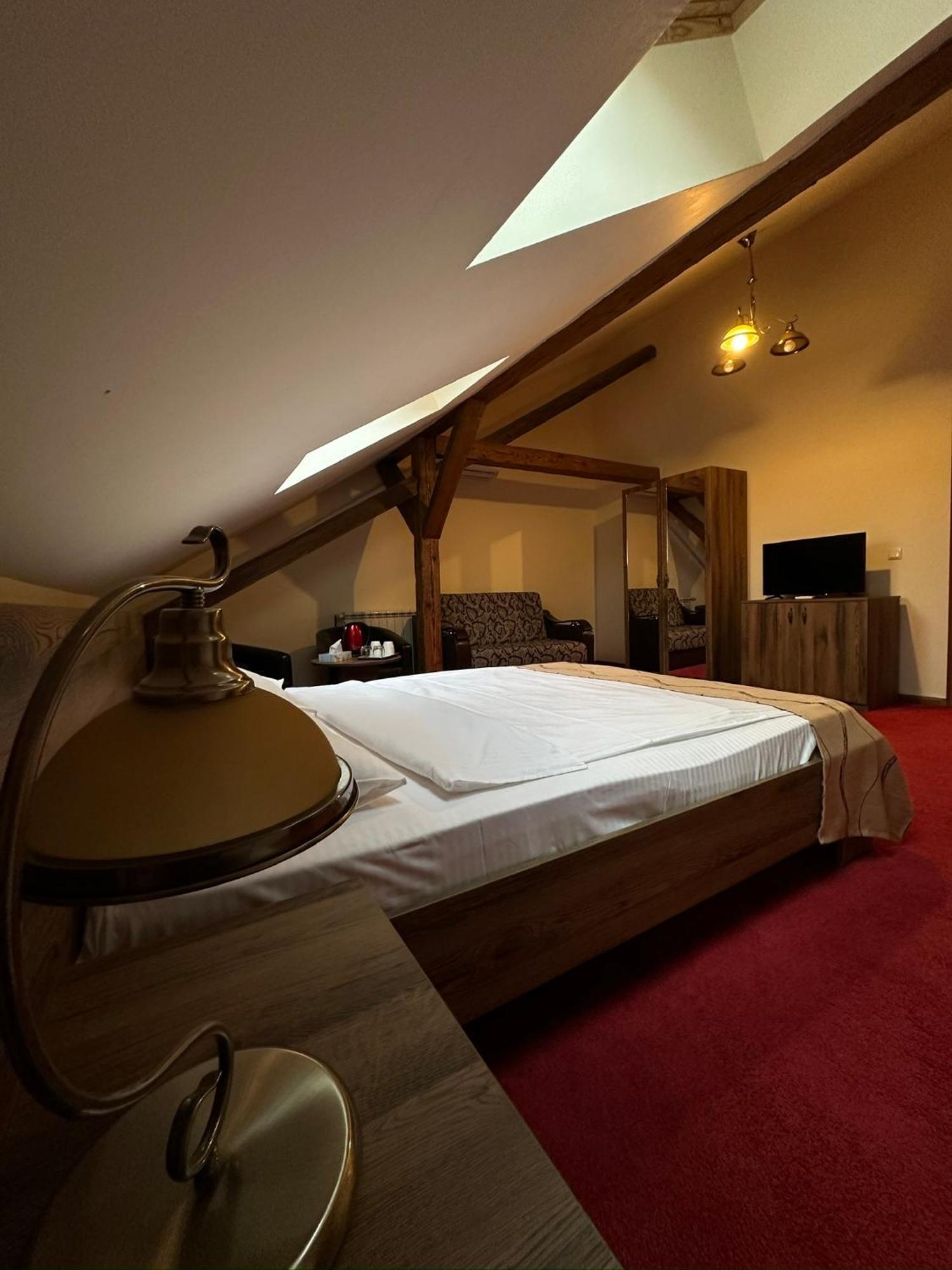 Antique Aparthotel Alba Iulia Dış mekan fotoğraf