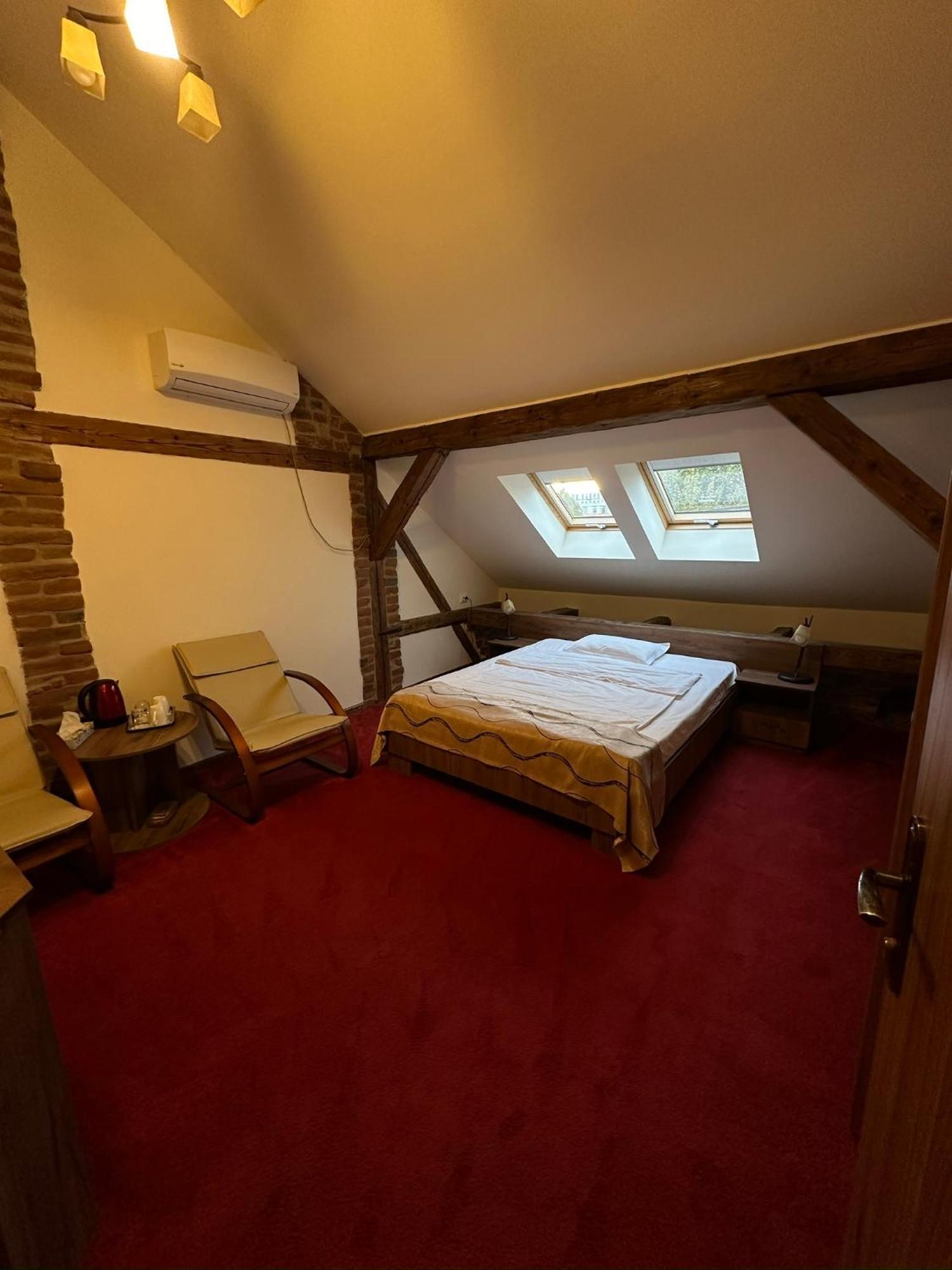 Antique Aparthotel Alba Iulia Dış mekan fotoğraf