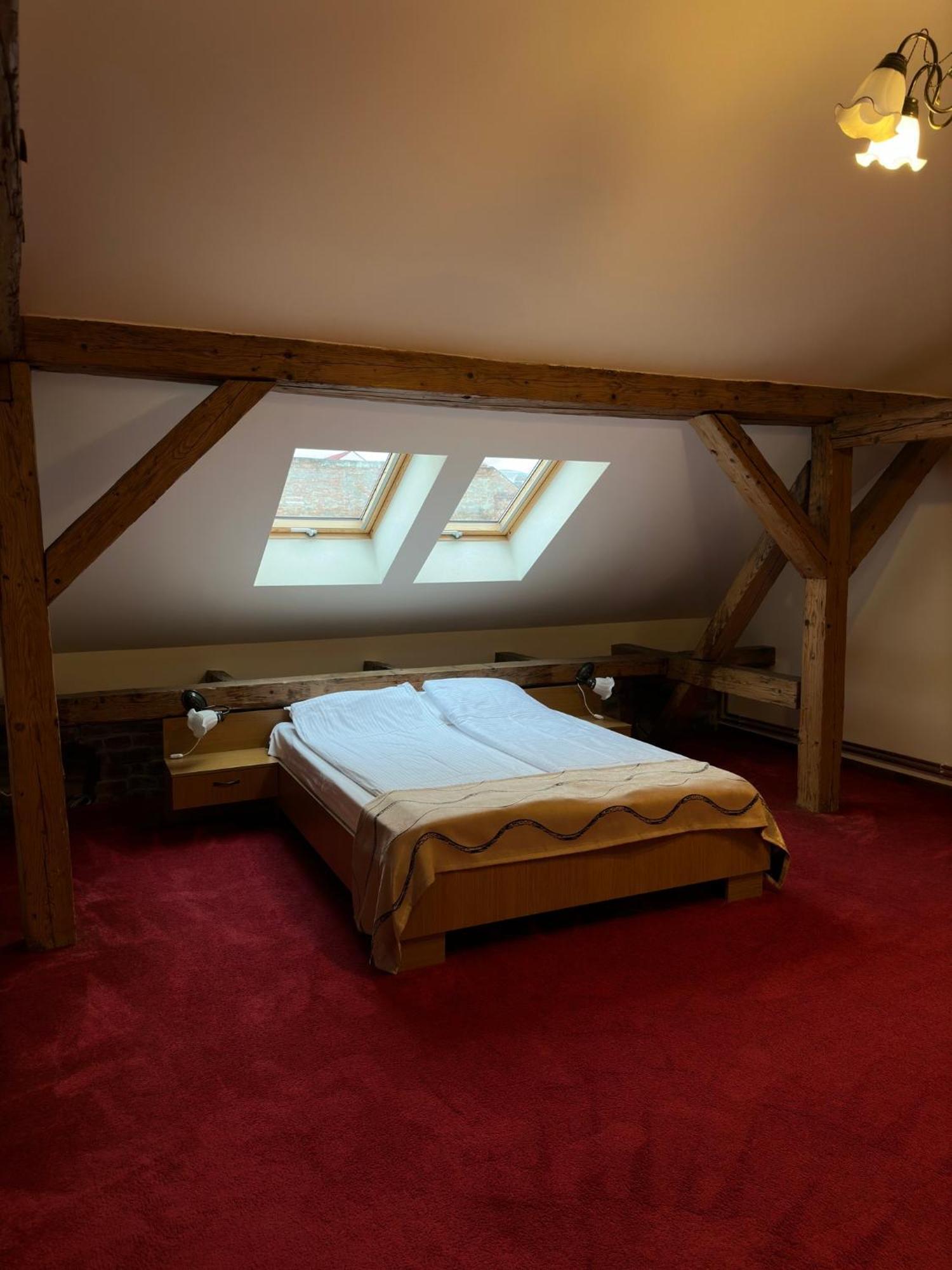 Antique Aparthotel Alba Iulia Dış mekan fotoğraf