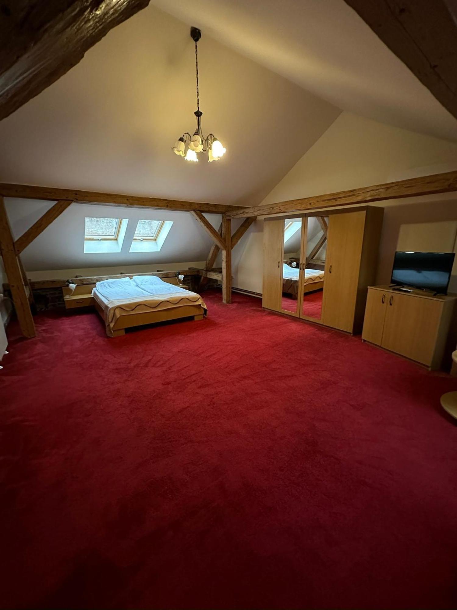 Antique Aparthotel Alba Iulia Dış mekan fotoğraf