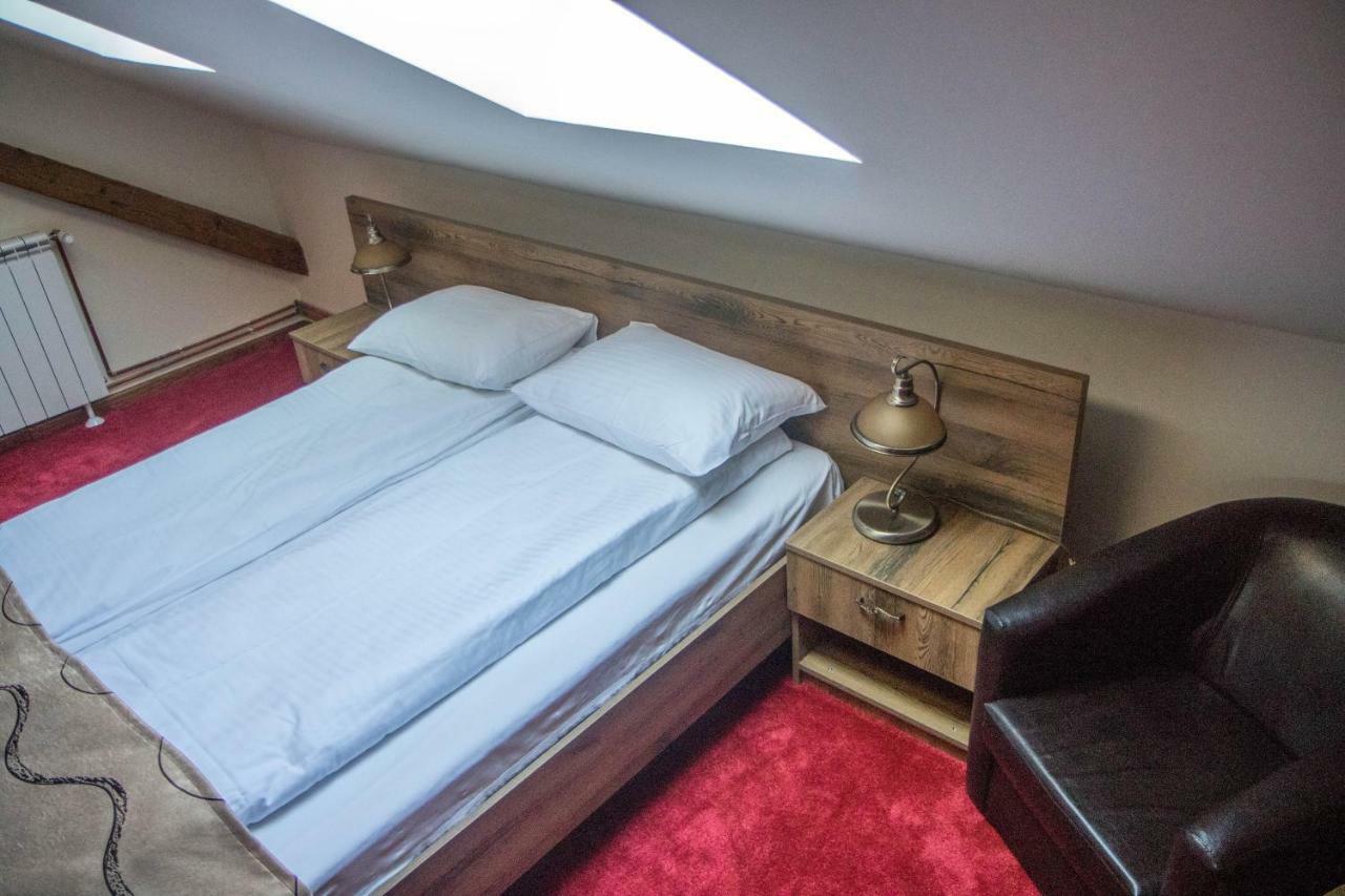 Antique Aparthotel Alba Iulia Dış mekan fotoğraf