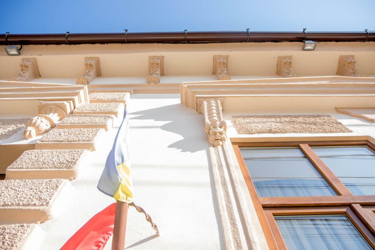 Antique Aparthotel Alba Iulia Dış mekan fotoğraf